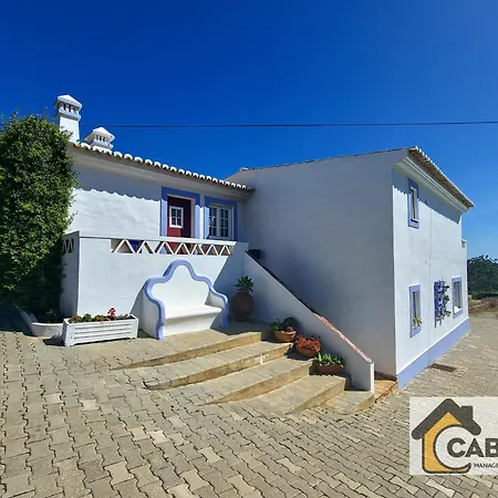 Quinta Dos Medronheiros Holiday home *