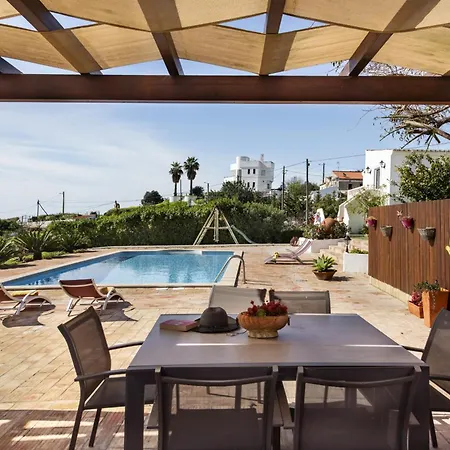 Quinta Dos Medronheiros * אלטורה