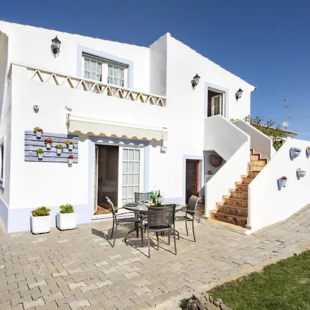 בית נופש Quinta Dos Medronheiros *