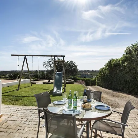 Quinta Dos Medronheiros בית נופש